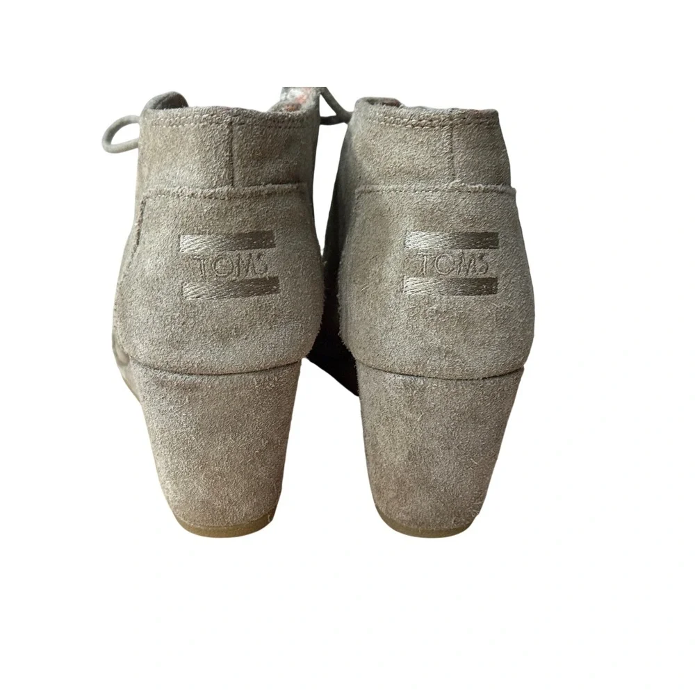 TOMS Womens Desert Wedge Taupe Suede Lace Up‎ Ankle Booties Size 8.5 - Picture 2 of 8